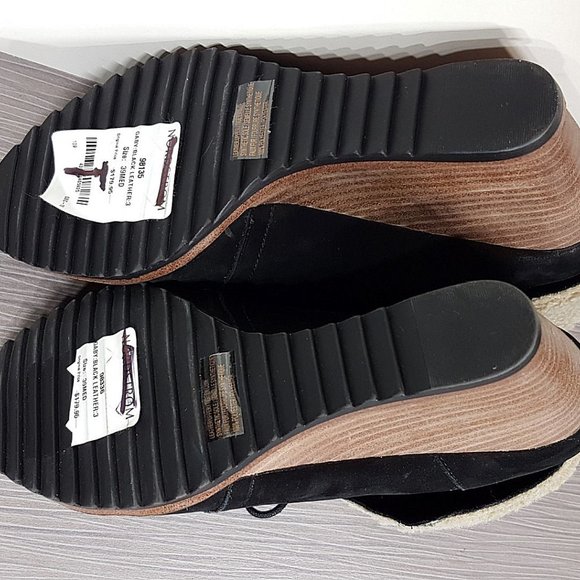 Caslon Gaby Faux Shearling Lace-Up Bootie, Black Leather, Womens Size 9 & 12 - Picture 11 of 12